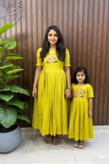 MOTHER DAUGHTER COMBO roman cotton Yellow Mumbai kids fashion wholesale